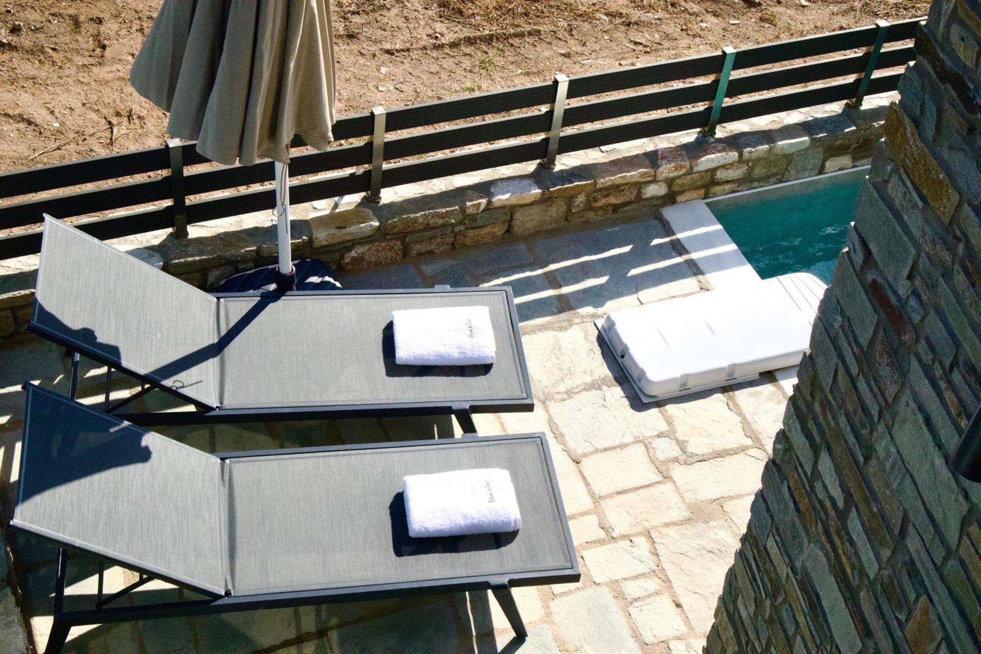 Olive & Sea Luxury Suites Skala Sotiros Exteriör bild