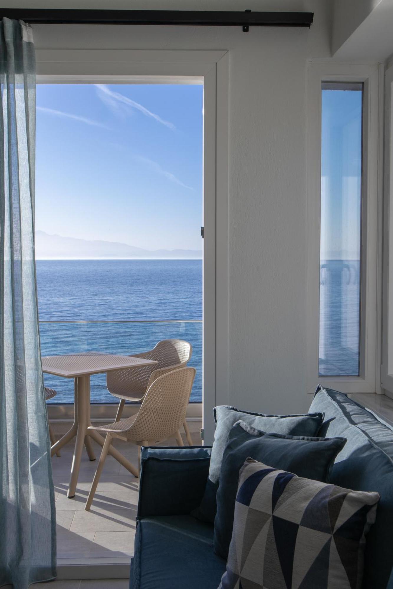 Olive & Sea Luxury Suites Skala Sotiros Exteriör bild