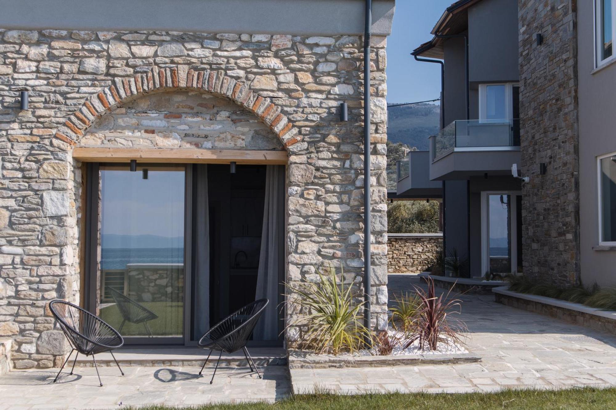 Olive & Sea Luxury Suites Skala Sotiros Exteriör bild