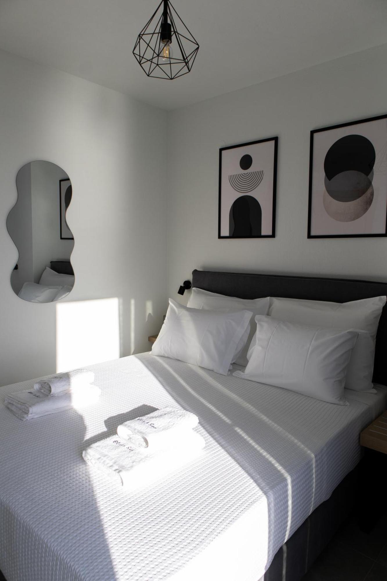 Olive & Sea Luxury Suites Skala Sotiros Exteriör bild
